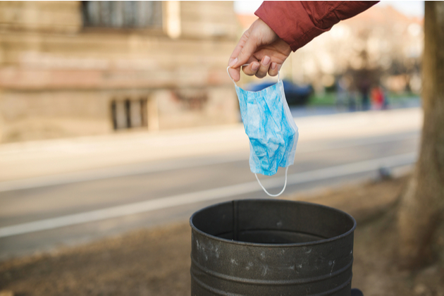 新出現的“日用垃圾”問題亂扔口罩,流入大海 新出現的“日用垃圾”問題亂扔口罩,流入大海